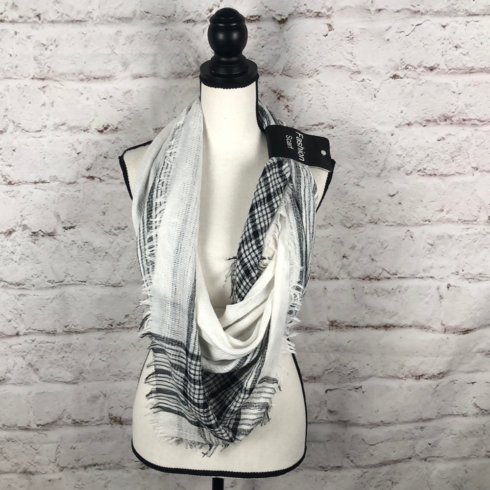 NWT Fashion Scarf Sz OS